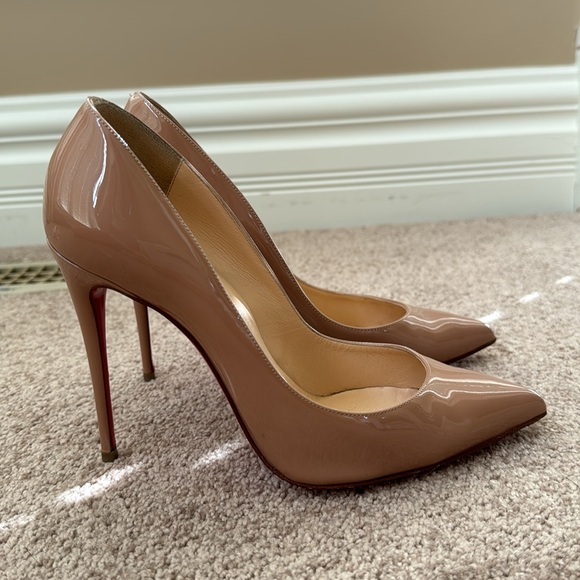 Christian Louboutin Pigalle Follies 100mm Patent Nude Heels, size 37 - Picture 4 of 13